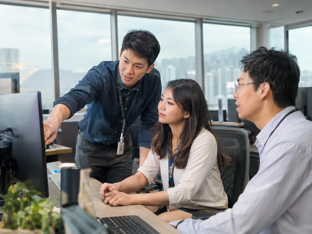 比較圖：ERP 與 CRM、會計系統、庫存系統在主要目的、核心資料及與 ERP 關係上的分別